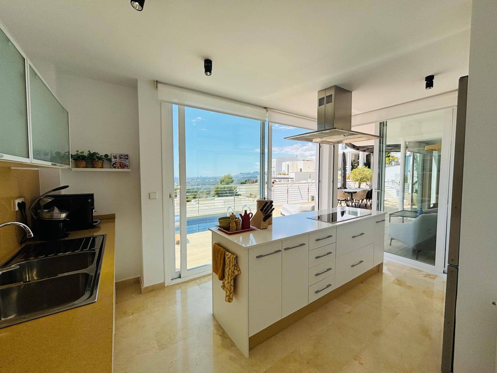 4 quarto Moradia para venda em Altea com piscina garagem - 990 000 € (Ref: 9517814)