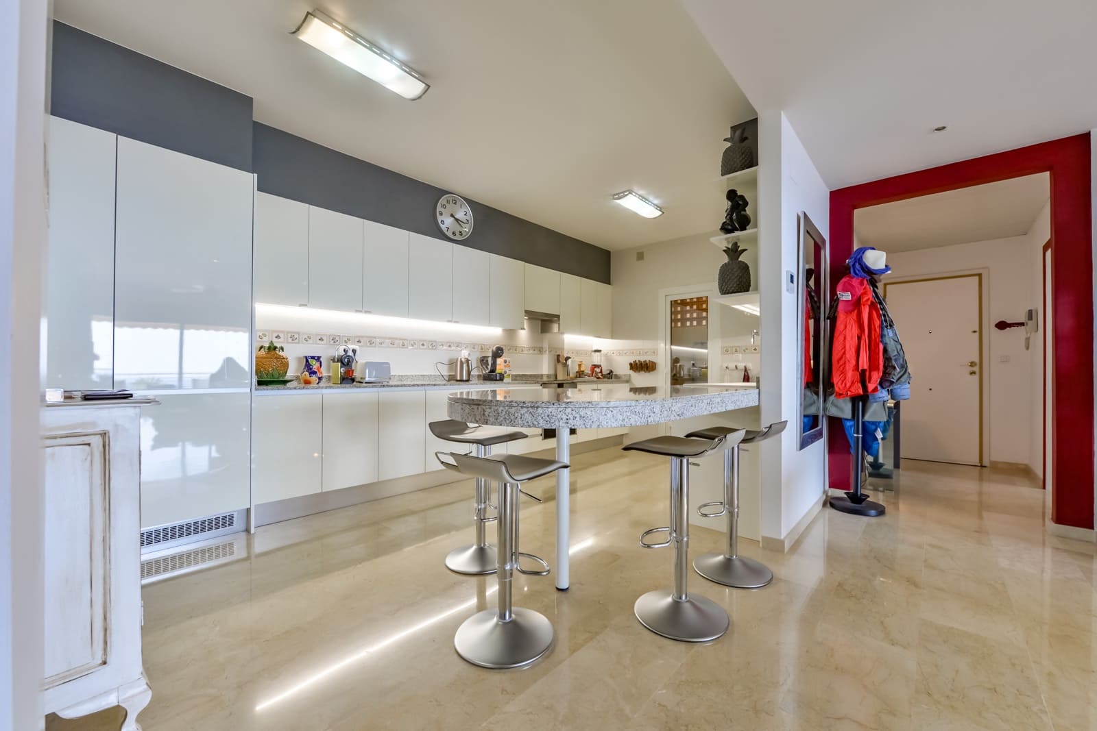 2 bedroom Apartment for sale in Altea with pool garage - € 525,000 (Ref: 9517820)