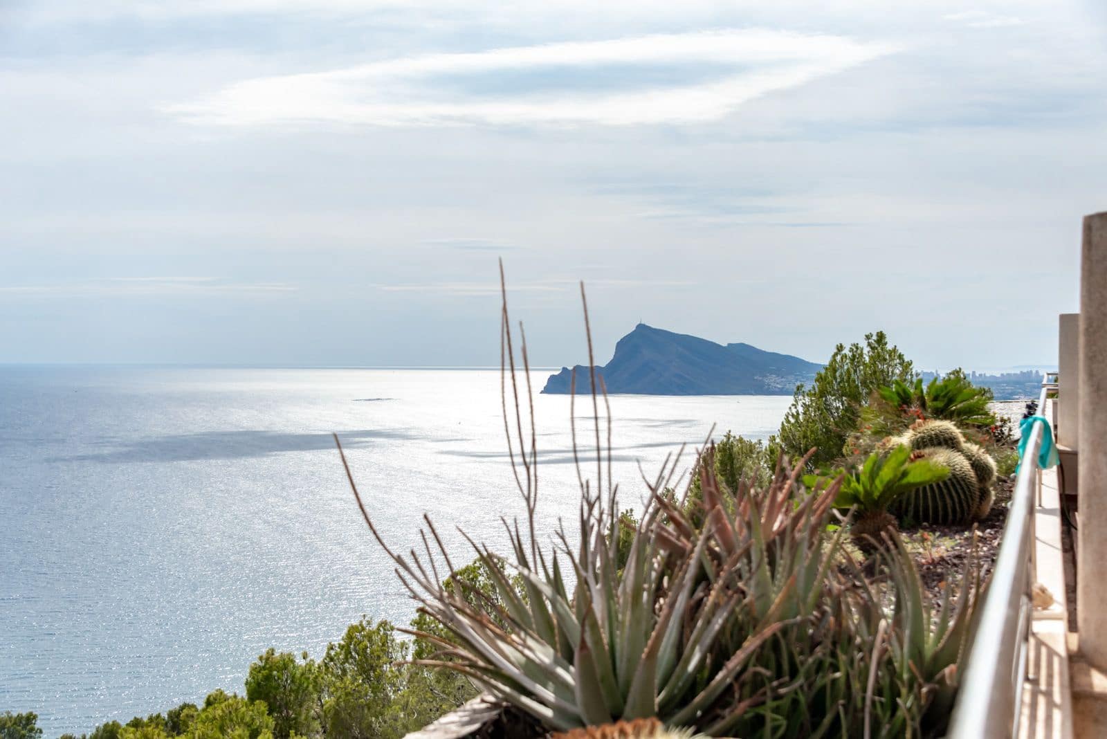 2 bedroom Apartment for sale in Altea with pool garage - € 525,000 (Ref: 9517820)