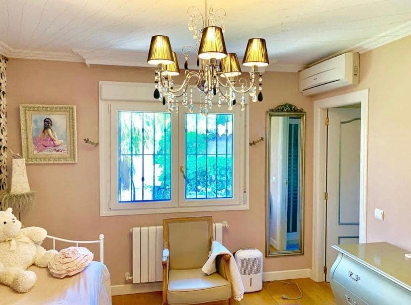 3 makuuhuone Huvila myytävänä paikassa Altea mukana uima-altaan 
autotalli - 791 000 € (Ref: 9517821)