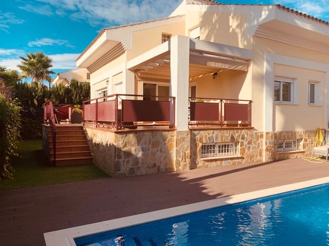 4 soverom Villa til salgs i Alfaz del Pi / L'Alfàs del Pi med svømmebasseng garasje - € 480 000 (Ref: 9517822)