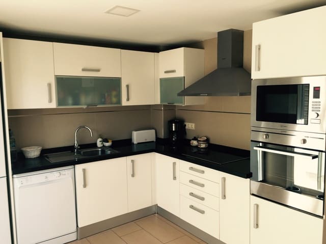 4 soverom Villa til salgs i Alfaz del Pi / L'Alfàs del Pi med svømmebasseng garasje - € 480 000 (Ref: 9517822)