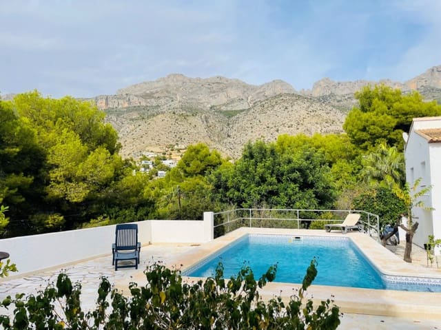 6 quarto Moradia para venda em Altea com piscina garagem - 740 000 € (Ref: 9517823)