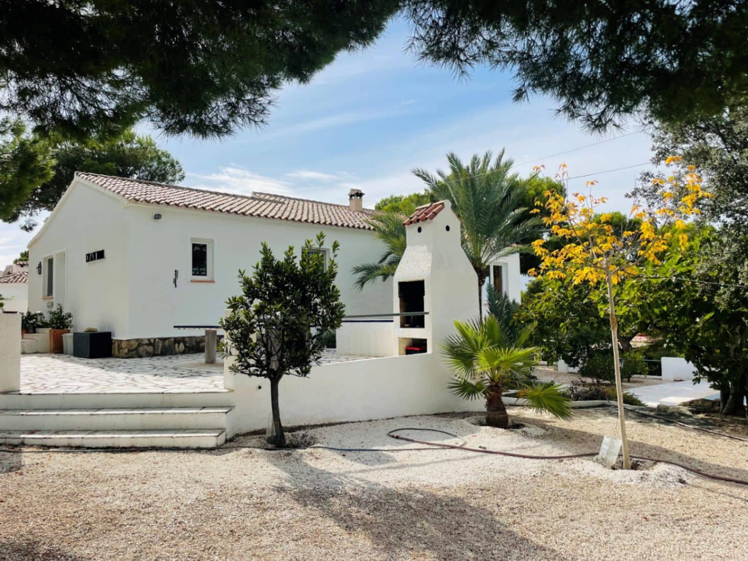6 bedroom Villa for sale in Altea with pool garage - € 740,000 (Ref: 9517823)