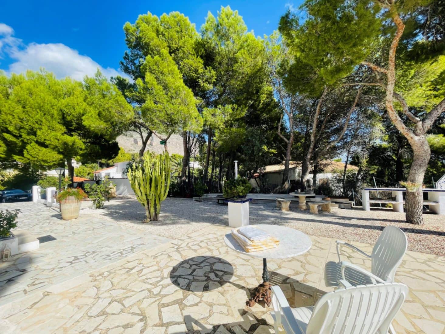 6 bedroom Villa for sale in Altea with pool garage - € 740,000 (Ref: 9517823)