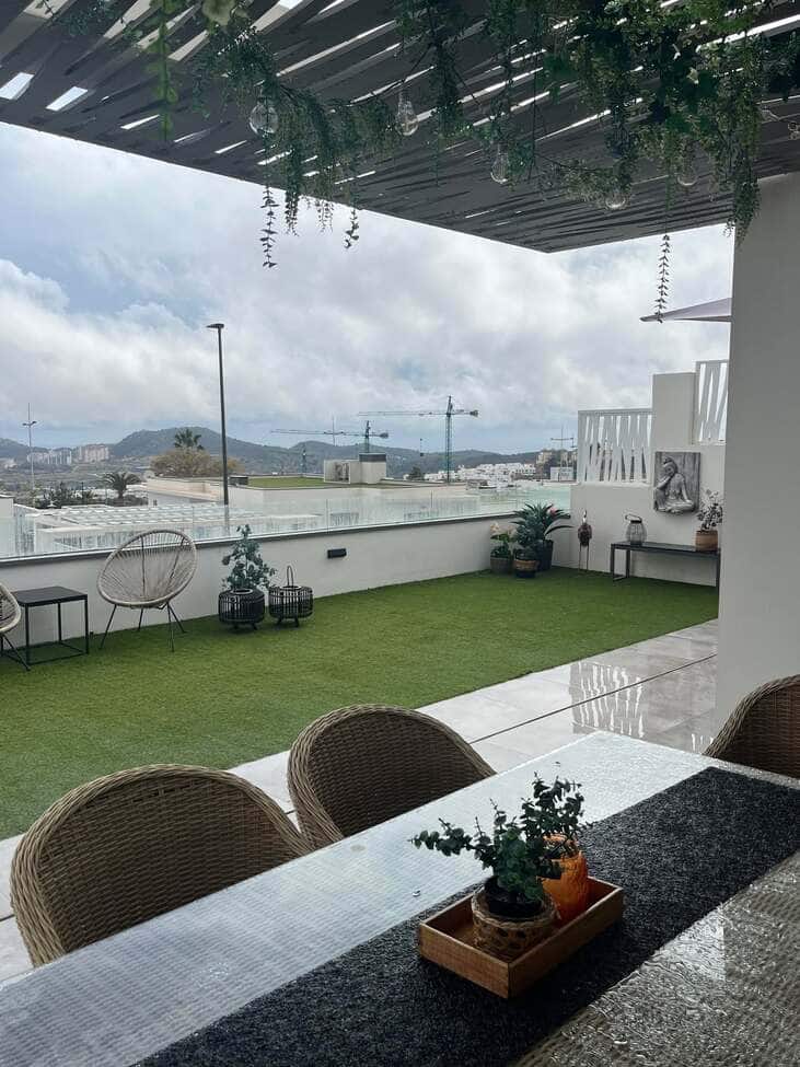 3 bedroom Apartment for sale in Finestrat with pool - € 455,000 (Ref: 9517832)