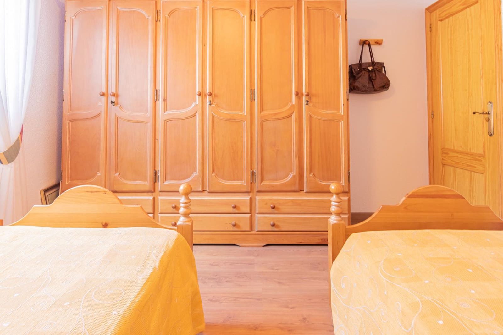 3 bedroom Villa for sale in La Nucia with pool - € 530,000 (Ref: 9517839)