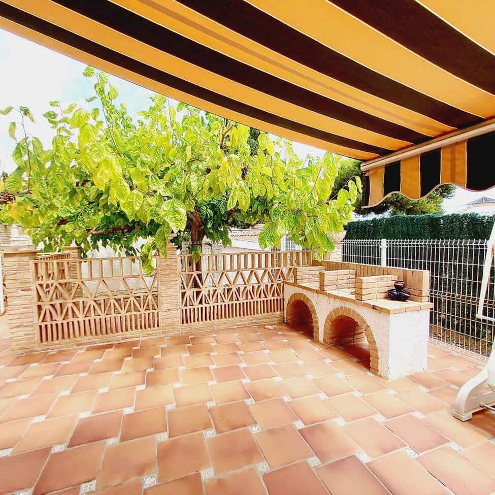 7 bedroom Villa for sale in Cabo Roig with pool - € 1,535,000 (Ref: 9517840)