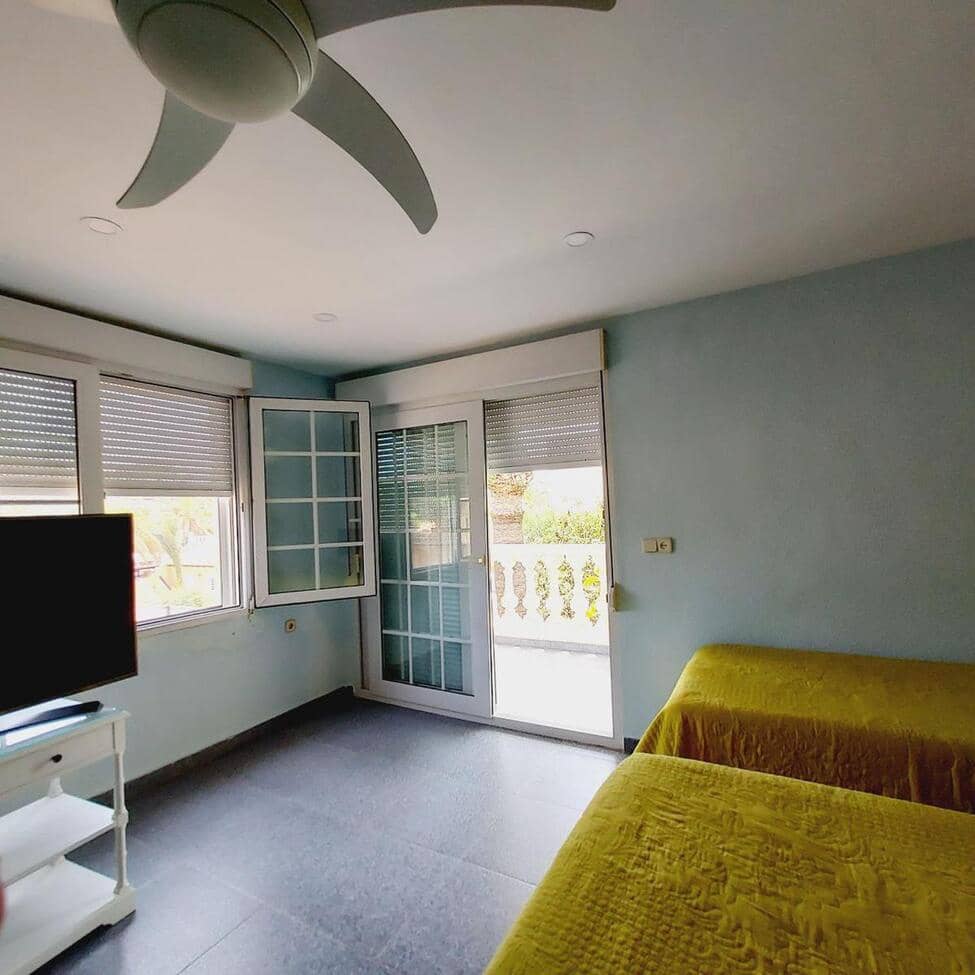 7 bedroom Villa for sale in Cabo Roig with pool - € 1,535,000 (Ref: 9517840)