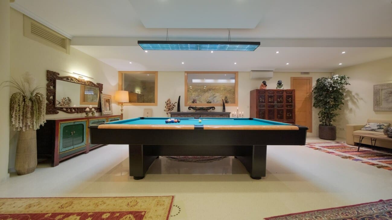 6 bedroom Villa for sale in Callosa d'En Sarria - € 2,400,000 (Ref: 9517843)