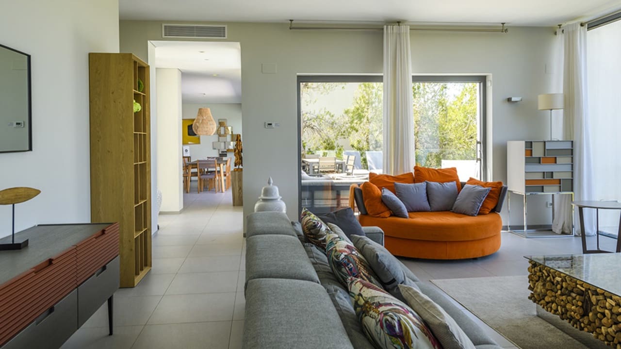 Chalet de 3 habitaciones en Dehesa de Campoamor en venta - 1.200.000 € (Ref: 9765493)