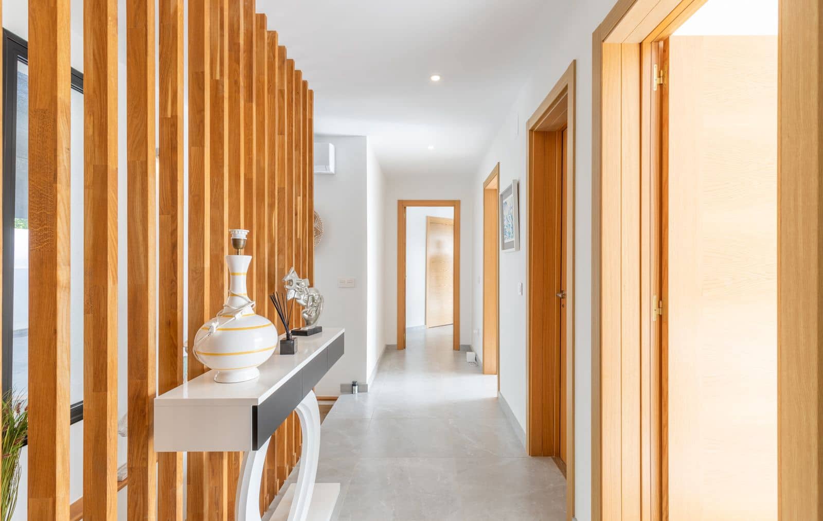 9 soverom Villa til salgs i Moraira med garasje - € 1 490 000 (Ref: 9765499)