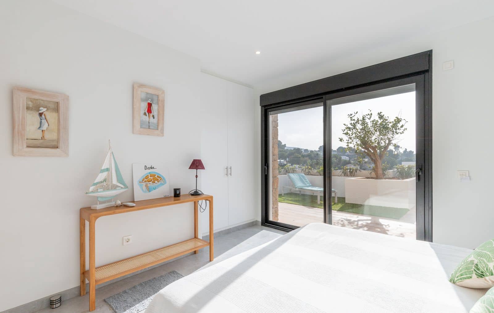 9 soverom Villa til salgs i Moraira med garasje - € 1 490 000 (Ref: 9765499)