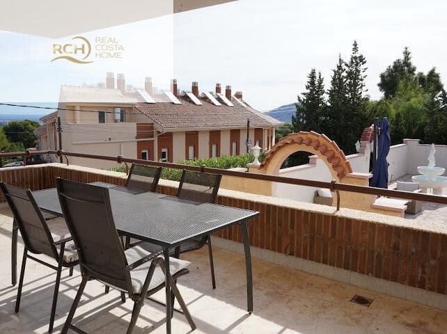 6 quarto Moradia para venda em La Nucia com piscina - 1 200 000 € (Ref: 9765530)