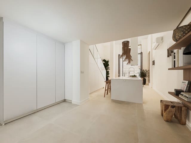 2 slaapkamer Appartement te koop in Alicante stad - € 395.000 (Ref: 9765571)