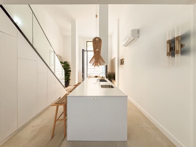 2 slaapkamer Appartement te koop in Alicante stad - € 395.000 (Ref: 9765571)