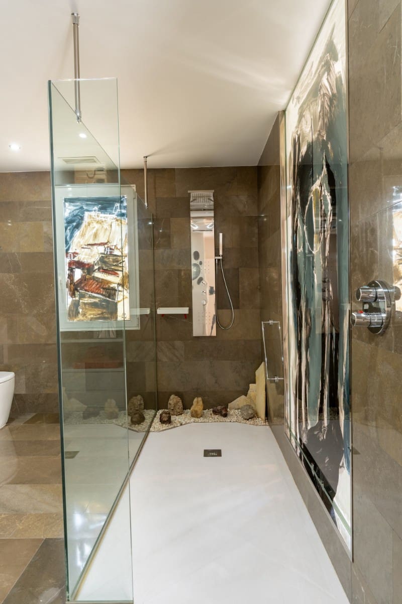 3 bedroom Apartment for sale in Alicante / Alacant city - € 1,350,000 (Ref: 9765578)