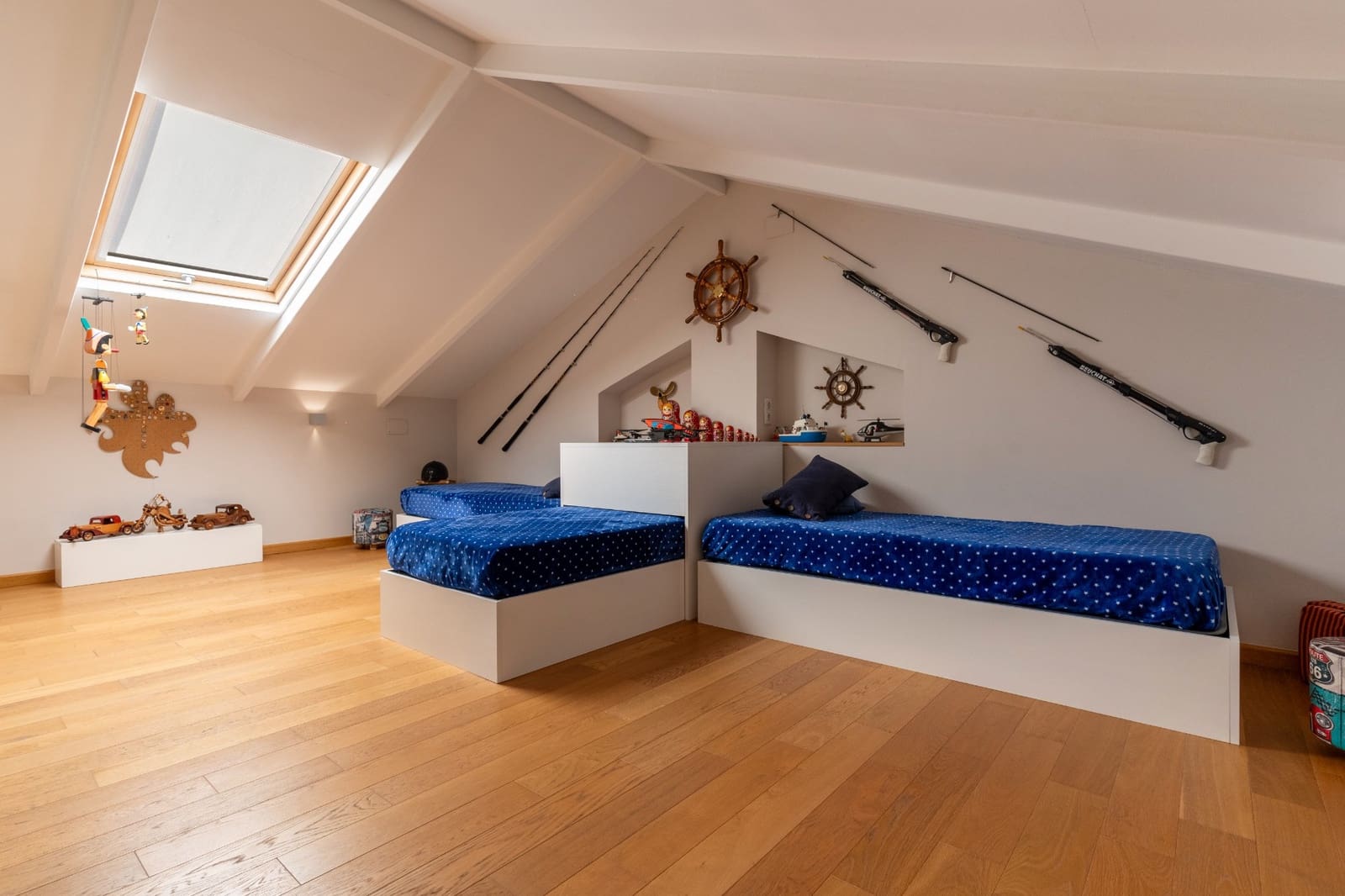 3 bedroom Apartment for sale in Alicante / Alacant city - € 1,350,000 (Ref: 9765578)