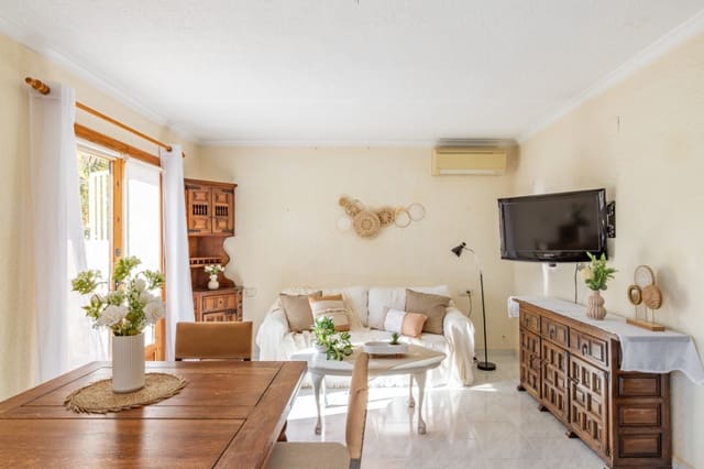 4 soveværelse Villa til salg i Moraira, Teulada-Moraira - € 649.000 (Ref: 9765850)