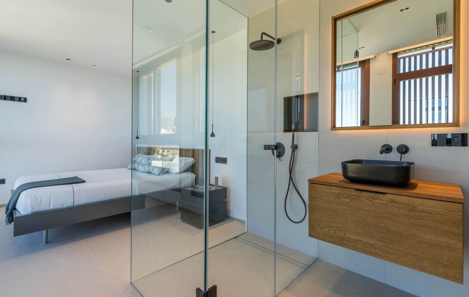 4 slaapkamer Villa te koop in Benidorm met garage - € 2.825.000 (Ref: 9765851)