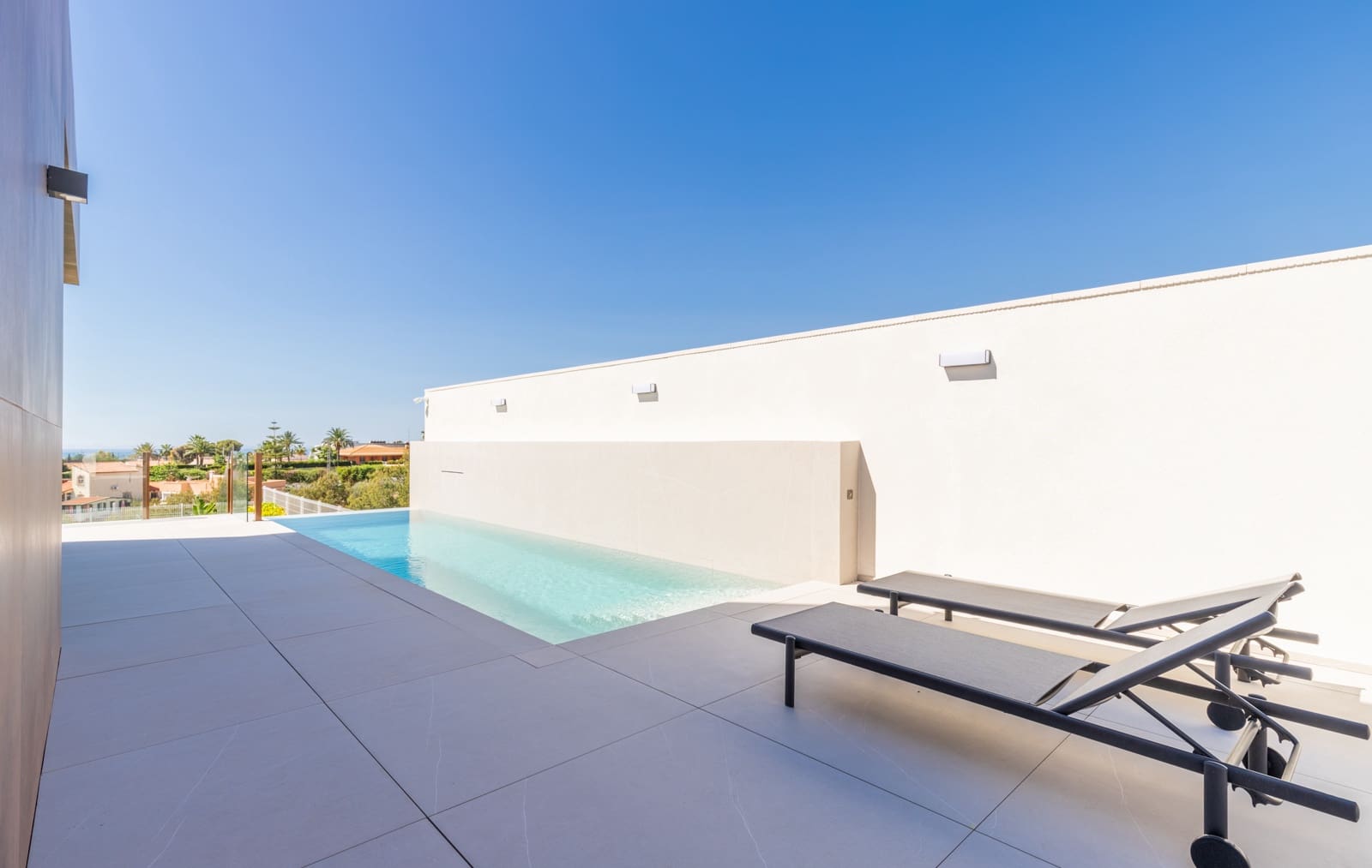 4 slaapkamer Villa te koop in Benidorm met garage - € 2.825.000 (Ref: 9765851)