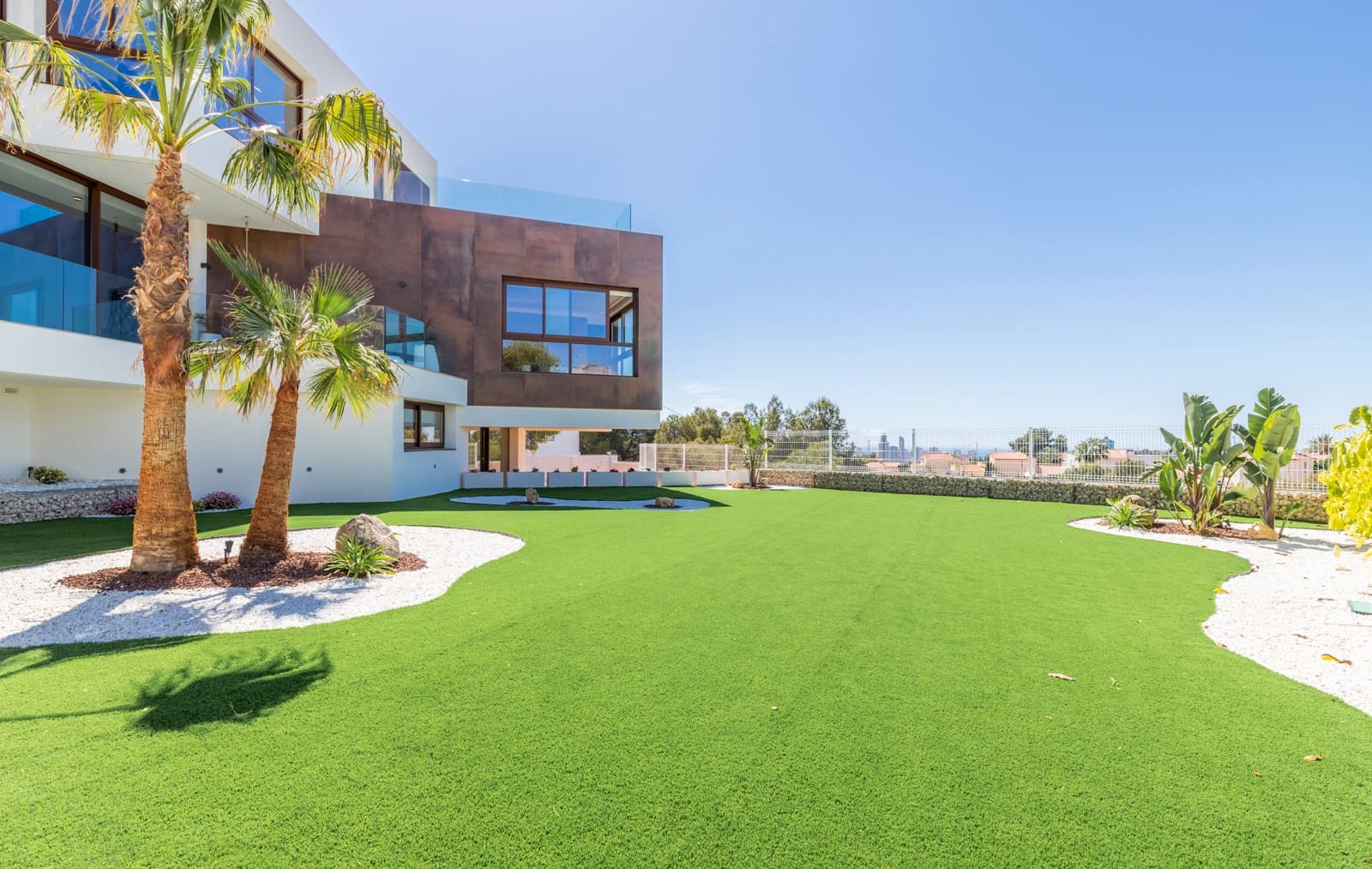 4 slaapkamer Villa te koop in Benidorm met garage - € 2.825.000 (Ref: 9765851)