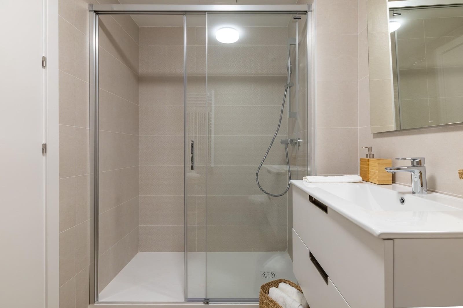 2 Zimmer Apartment zu verkaufen in Calpe / Calp mit Pool - 375.000 € (Ref: 9765858)