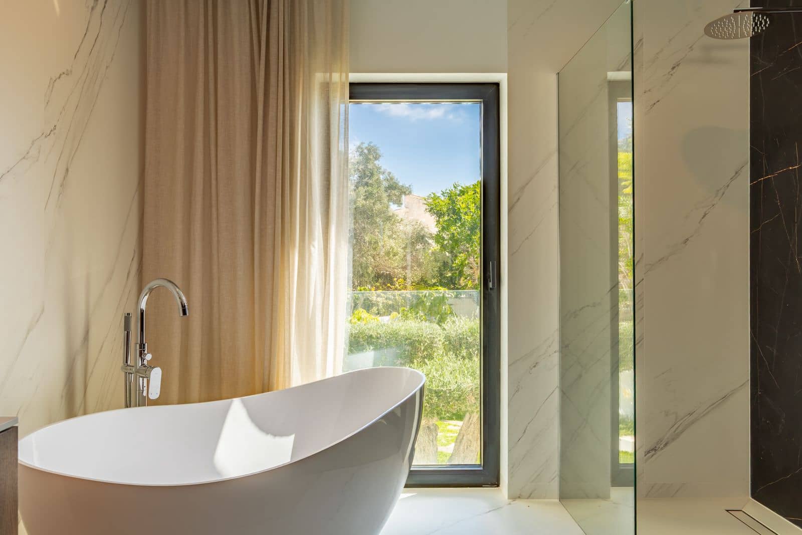 5 slaapkamer Villa te koop in Moraira met garage - € 1.680.000 (Ref: 9765877)