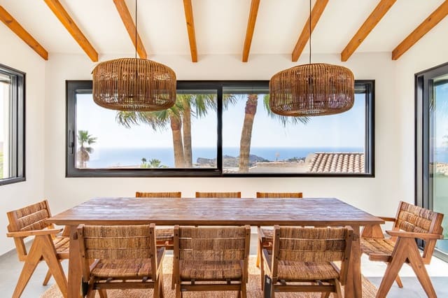 5 soveværelse Villa til salg i Moraira, Teulada-Moraira med garage - € 1.680.000 (Ref: 9765877)