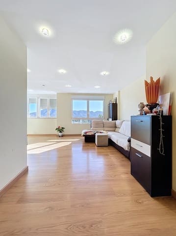 3 makuuhuone Huoneisto myytävänä paikassa Alfaz del Pi / L'Alfàs del Pi mukana 
autotalli - 329 900 € (Ref: 9765893)