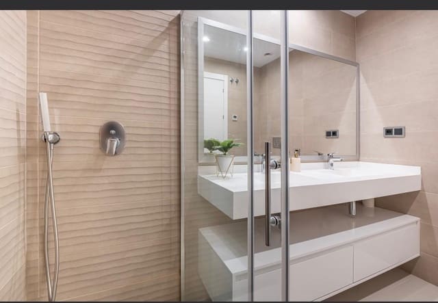 2 chambre Appartement à vendre à Benidorm - 585 000 € (Ref: 9765899)