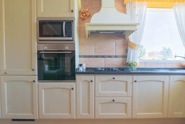 7 chambre Villa/Maison à vendre à Alfaz del Pi / L'Alfàs del Pi avec garage - 830 000 € (Ref: 9765902)