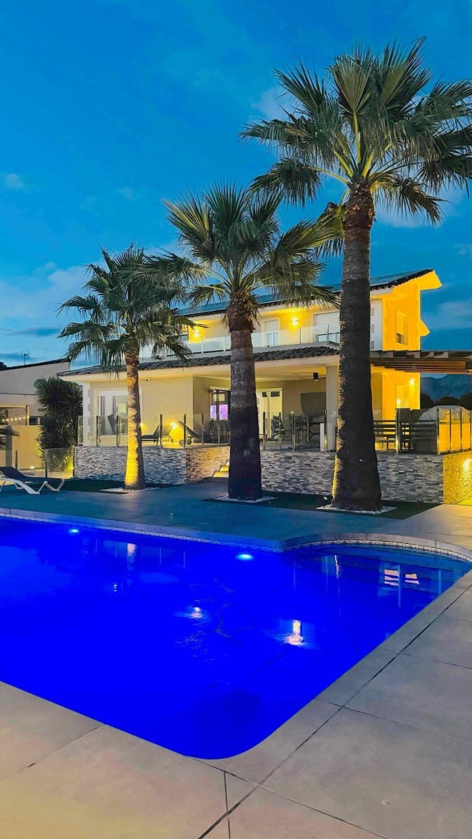 4 quarto Moradia para venda em Alfaz del Pi / L'Alfas del Pi - 1 195 000 € (Ref: 9766078)