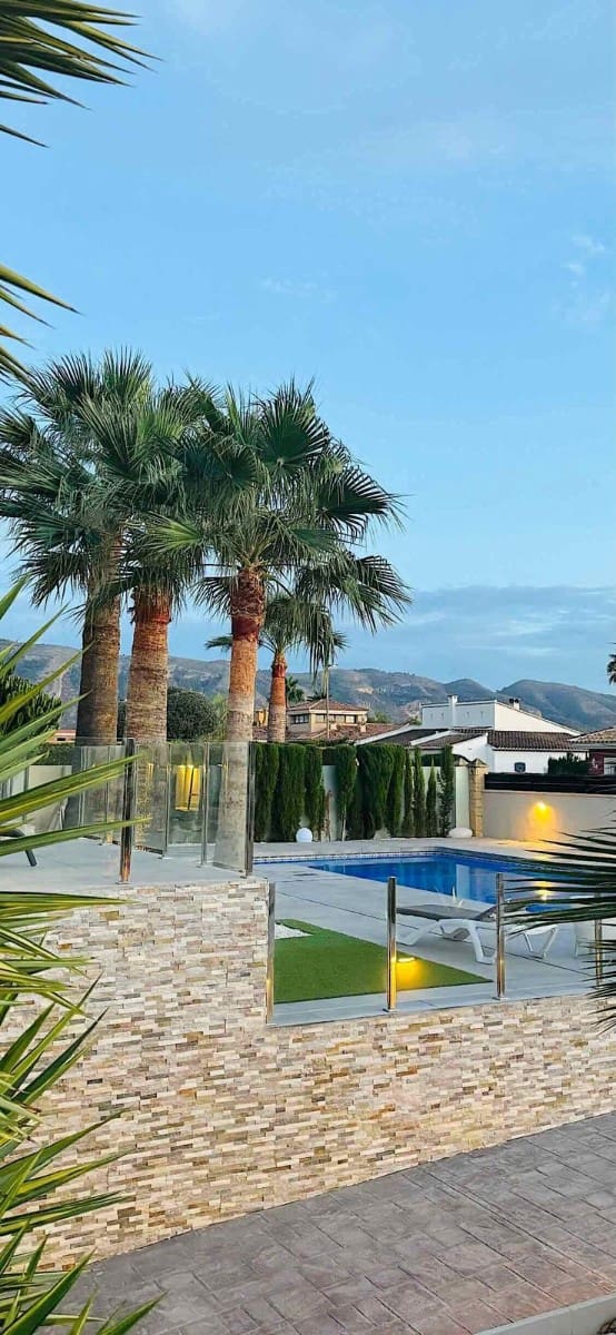 4 quarto Moradia para venda em Alfaz del Pi / L'Alfas del Pi - 1 195 000 € (Ref: 9766078)