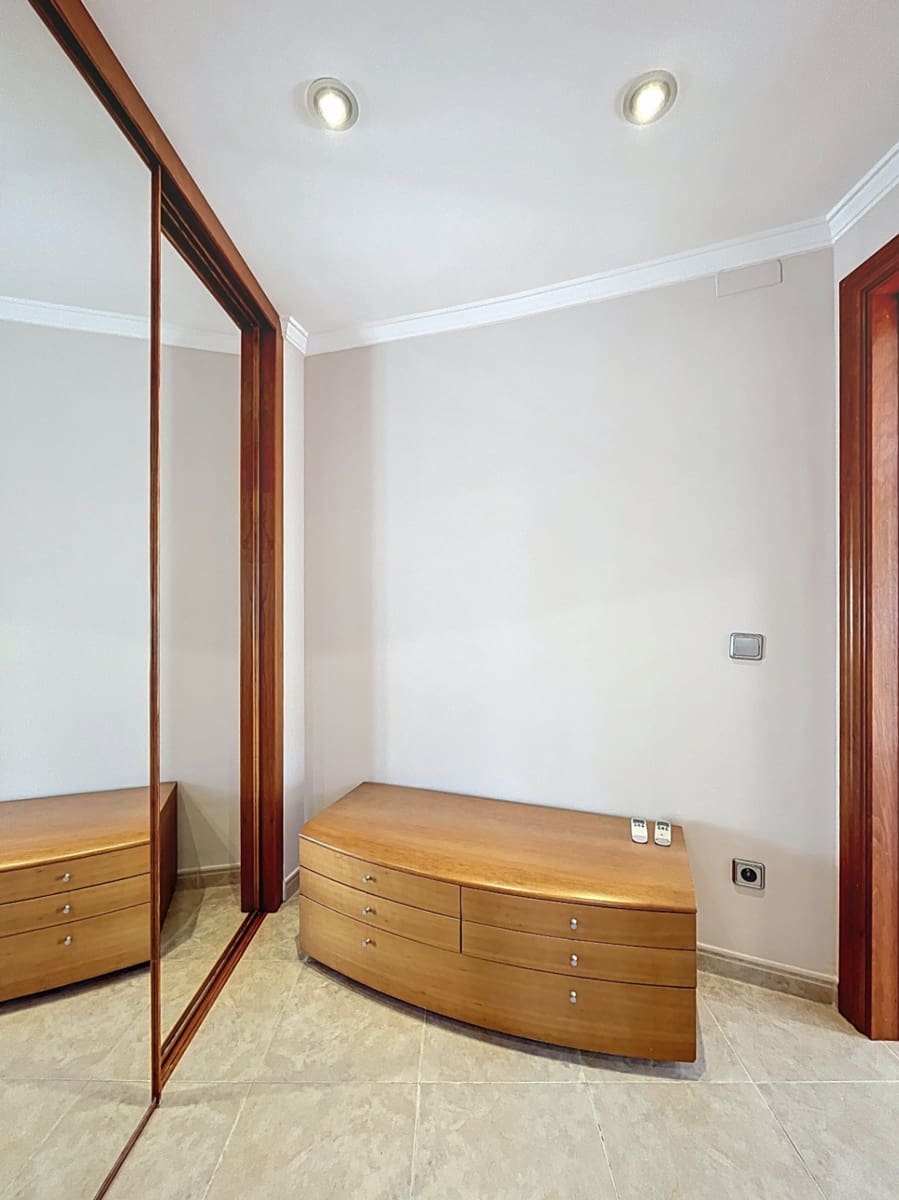 4 bedroom Apartment for sale in Alfaz del Pi / L'Alfas del Pi - € 499,000 (Ref: 9766152)