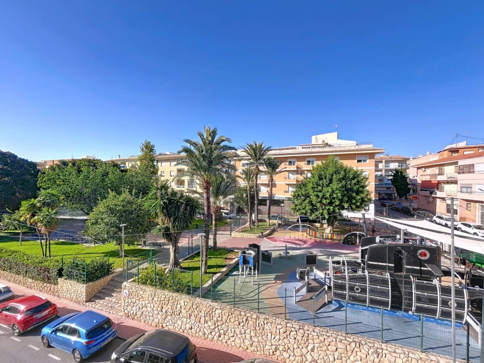 4 bedroom Apartment for sale in Alfaz del Pi / L'Alfas del Pi - € 499,000 (Ref: 9766152)