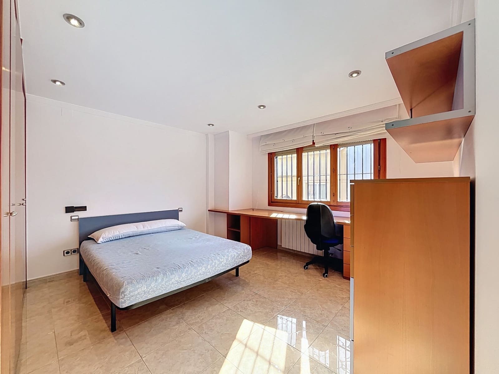 4 bedroom Apartment for sale in Alfaz del Pi / L'Alfas del Pi - € 499,000 (Ref: 9766152)