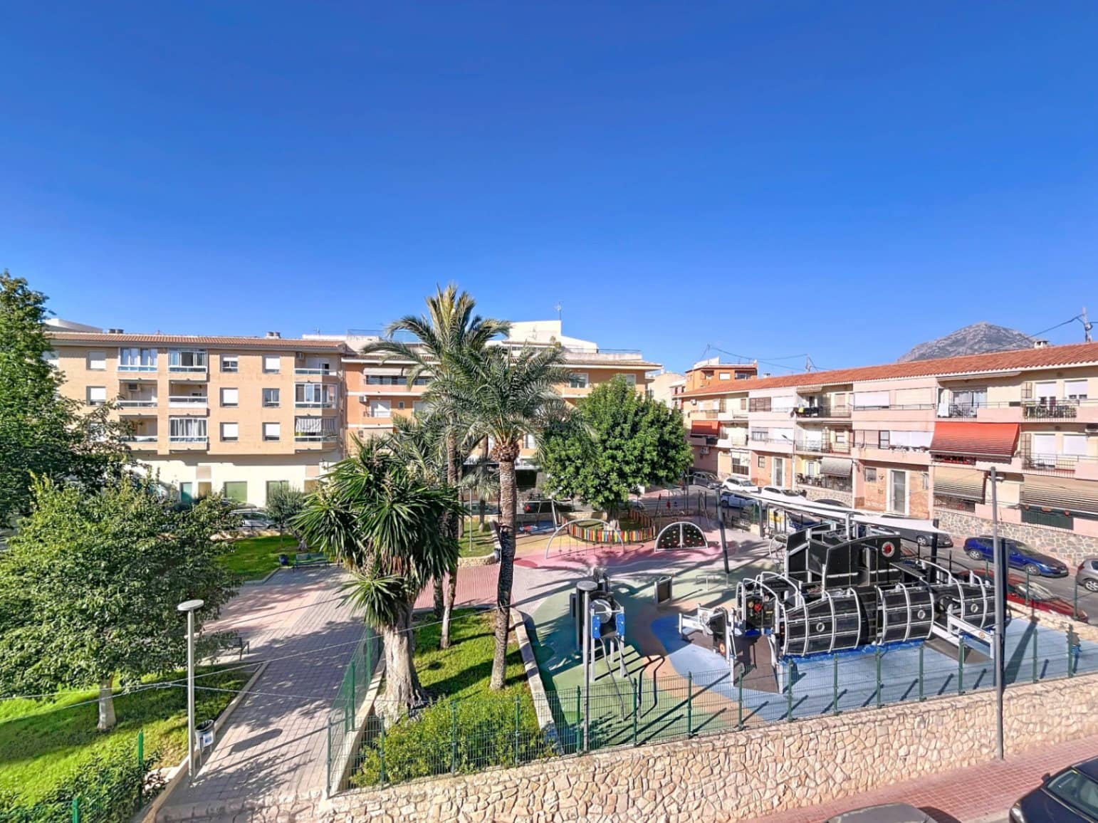 4 bedroom Apartment for sale in Alfaz del Pi / L'Alfas del Pi - € 499,000 (Ref: 9766152)
