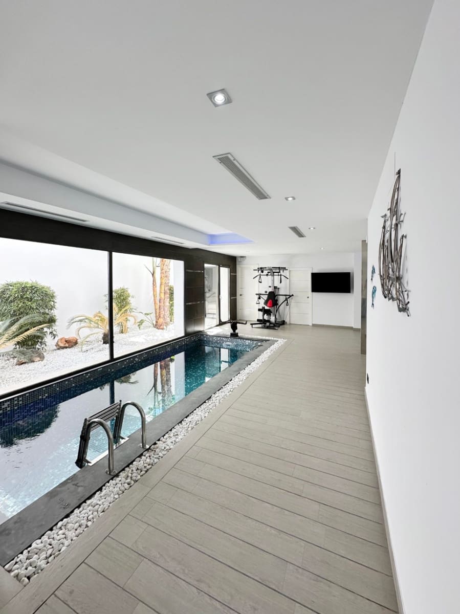 5 slaapkamer Villa te koop in Javea / Xabia met garage - € 2.350.000 (Ref: 9766267)