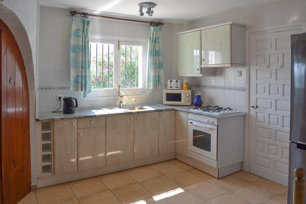 Chalet de 6 habitaciones en Pedreguer en venta con garaje - 510.000 € (Ref: 9766270)