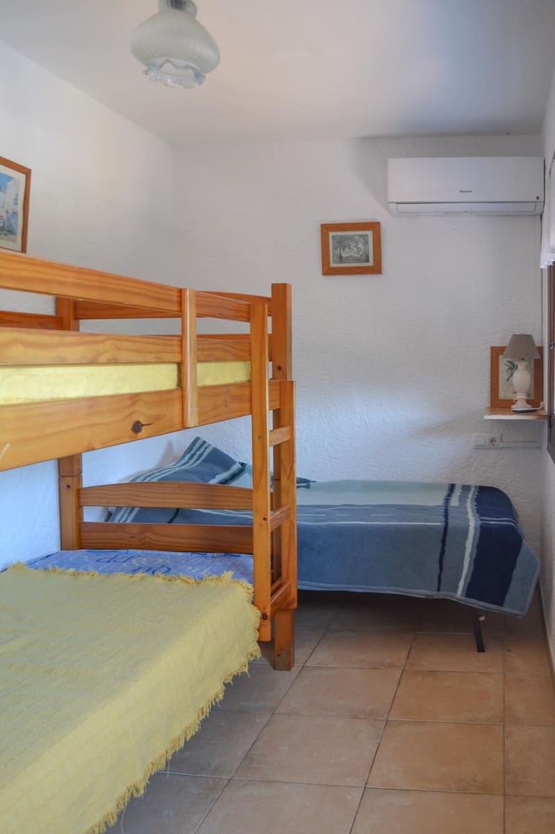 Chalet de 6 habitaciones en Pedreguer en venta con garaje - 510.000 € (Ref: 9766270)