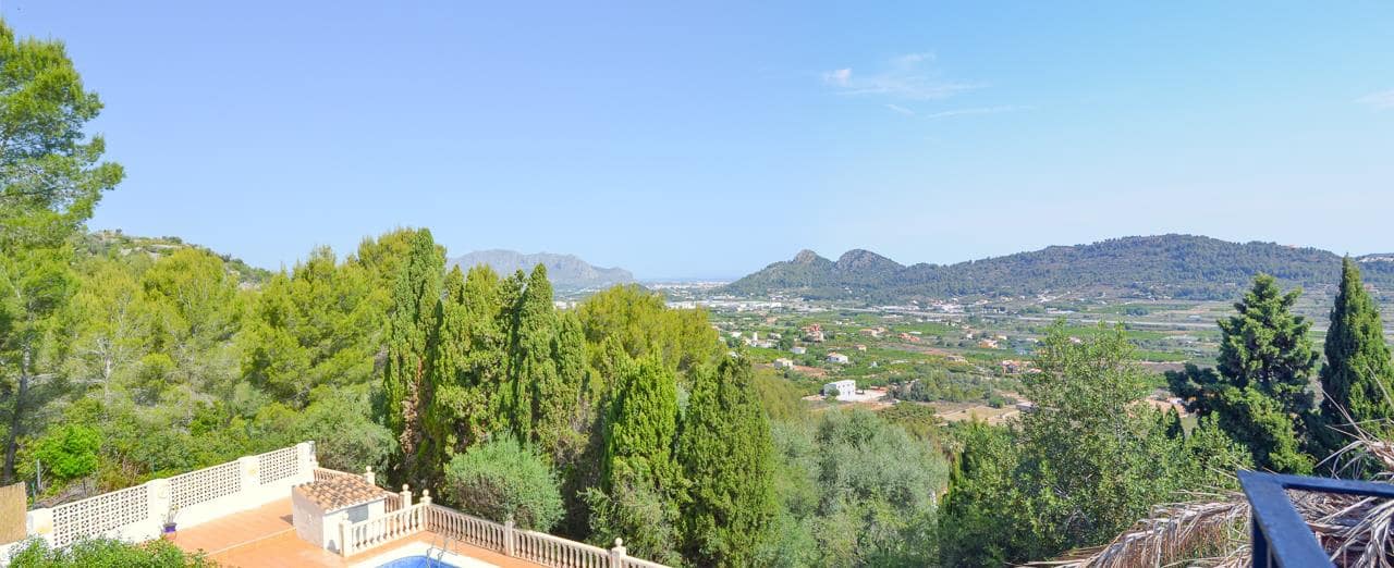 Chalet de 6 habitaciones en Pedreguer en venta con garaje - 510.000 € (Ref: 9766270)