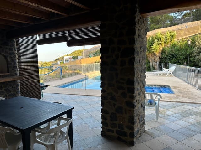 6 sypialnia Willa na sprzedaż w Callosa d'En Sarrià z basenem garażem - 950 000 € (Ref: 9766329)