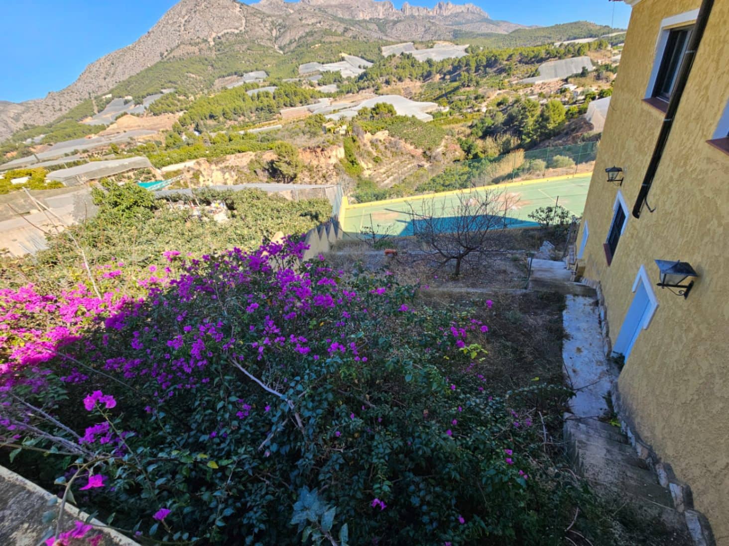 6 soverom Villa til salgs i Callosa d'En Sarria med svømmebasseng garasje - € 950 000 (Ref: 9766329)