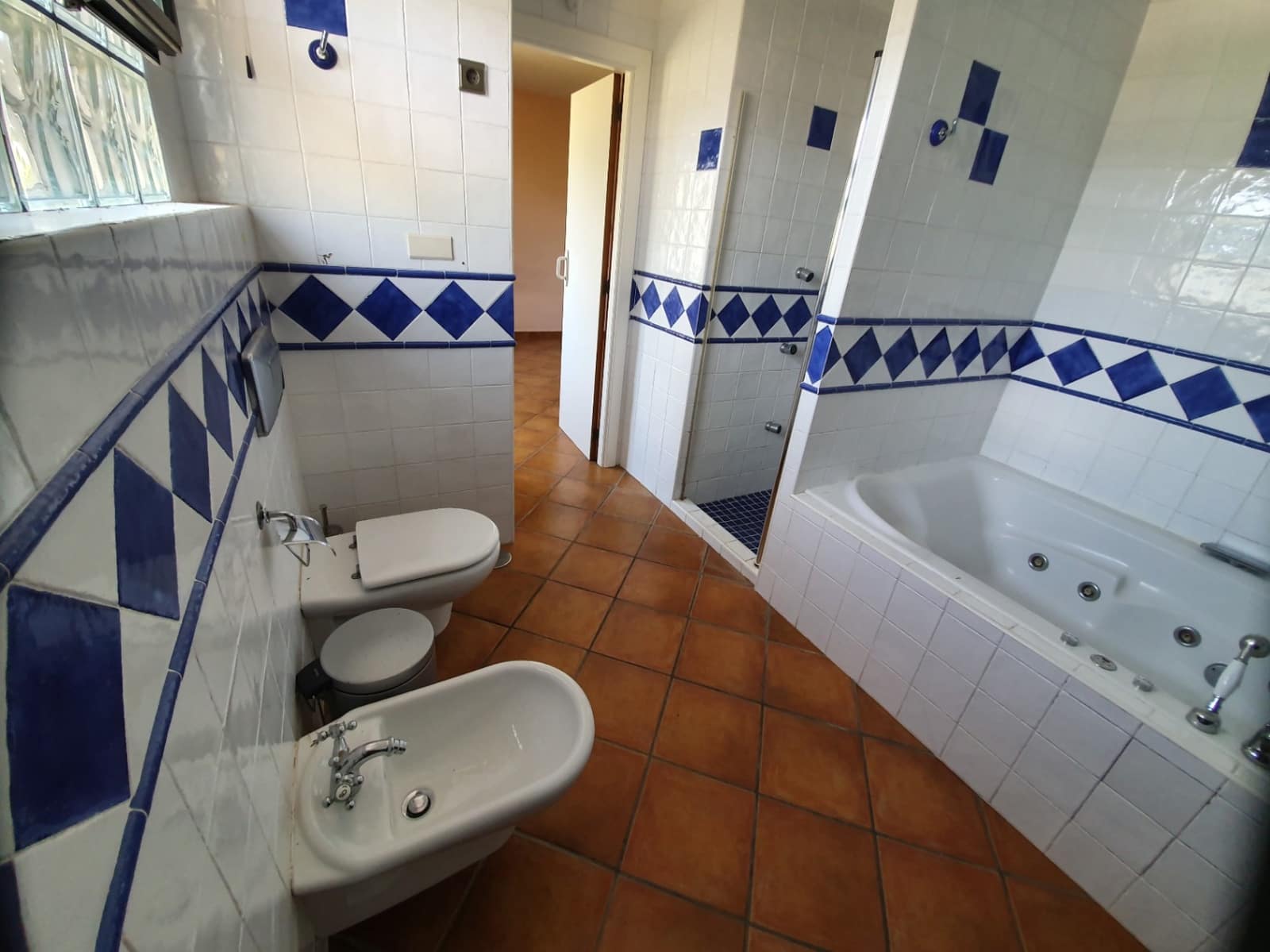 6 soverom Villa til salgs i Callosa d'En Sarria med svømmebasseng garasje - € 950 000 (Ref: 9766329)