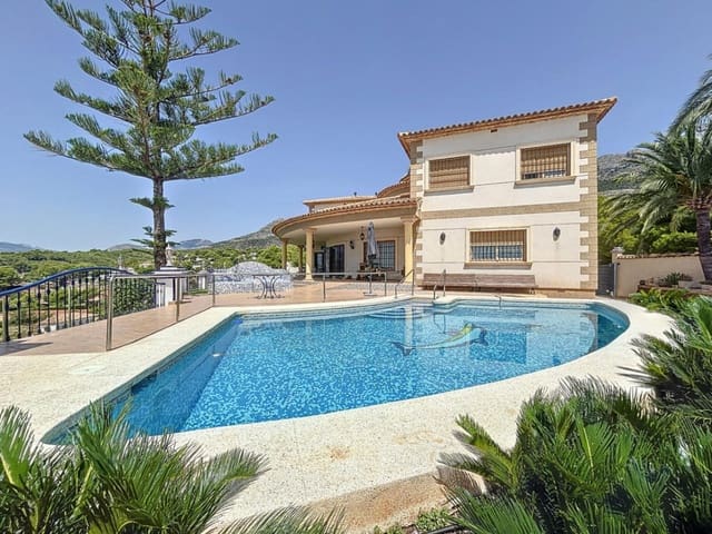 7 sypialnia Willa na sprzedaż w Altea z garażem - 2 125 000 € (Ref: 9766357)