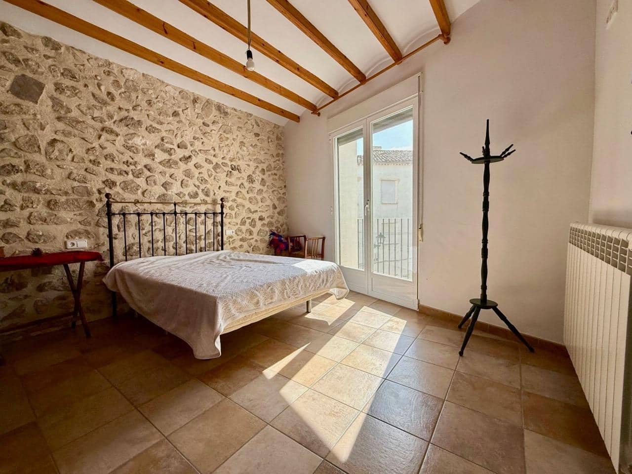 6 bedroom Townhouse for sale in Confrides - € 370,000 (Ref: 9766717)