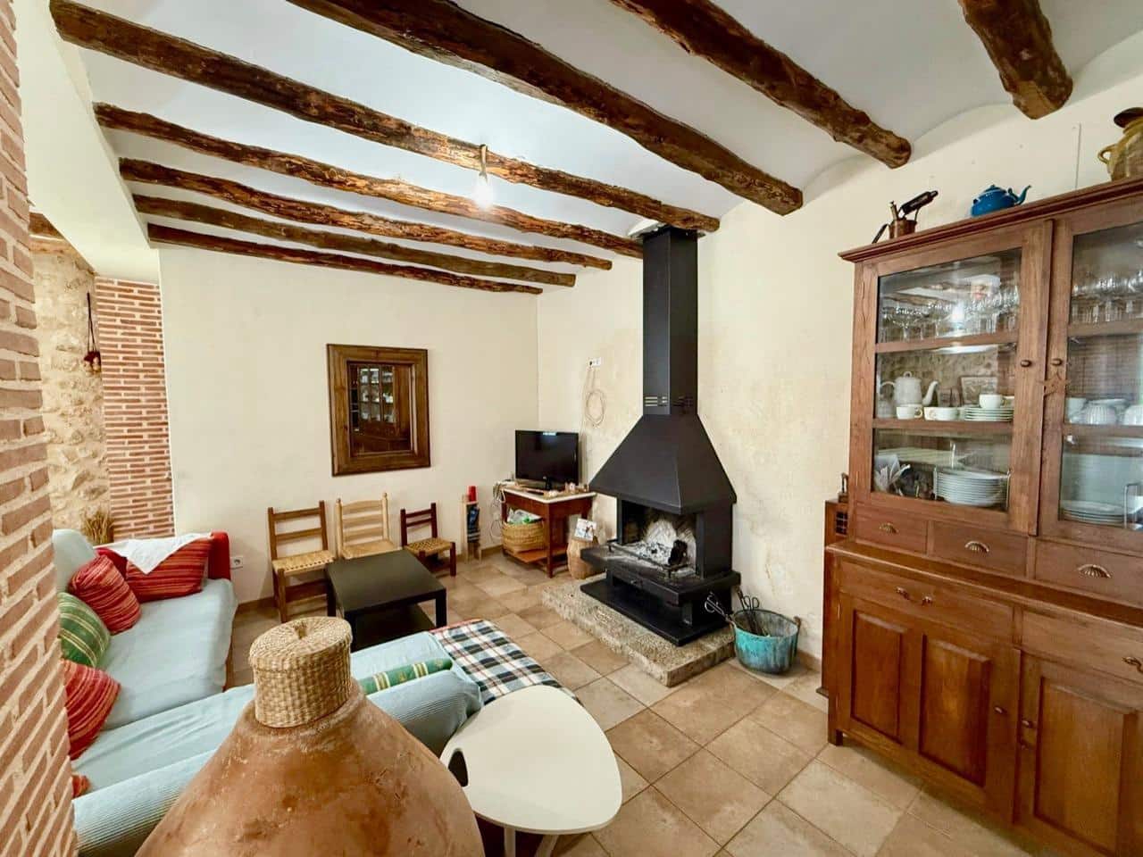 6 bedroom Townhouse for sale in Confrides - € 370,000 (Ref: 9766717)