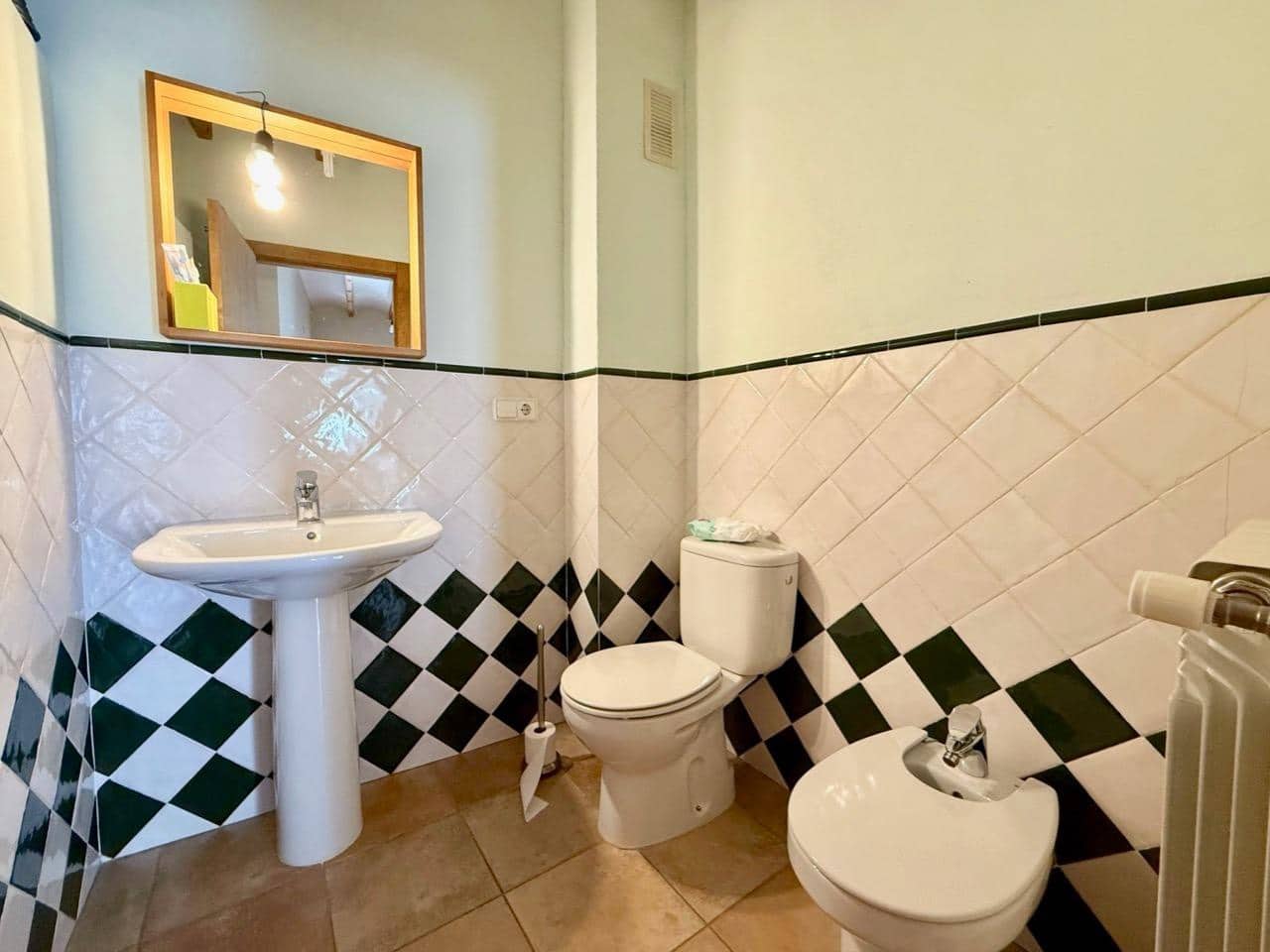 6 bedroom Townhouse for sale in Confrides - € 370,000 (Ref: 9766717)