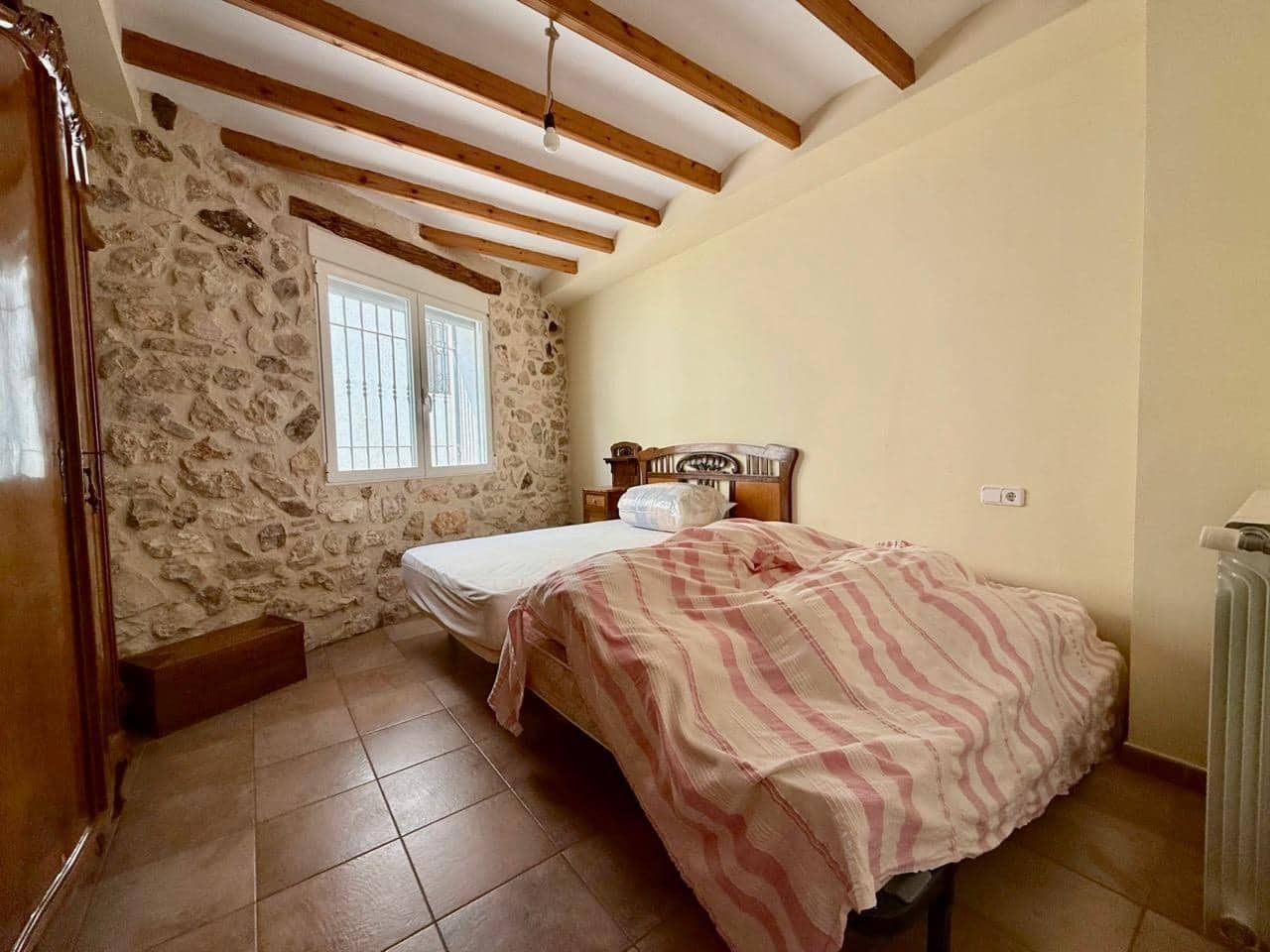 6 bedroom Townhouse for sale in Confrides - € 370,000 (Ref: 9766717)